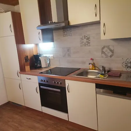 Schirfhof مزرعة للإقامة *