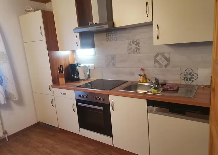 Schirfhof مزرعة للإقامة *